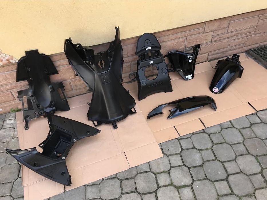 Honda sh 2013 - 2016 рік боковий пластик