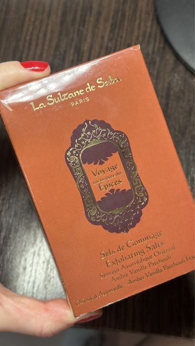 La Sultane de Saba сольовий скраб для тіла ayurvedique