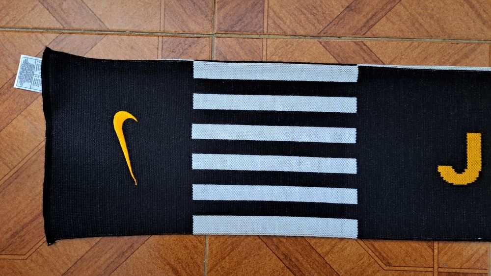 Cachecóis duplos da Juventus FC