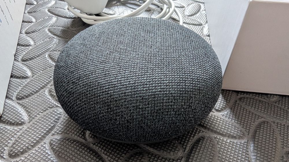 Coluna Google Nest Mini