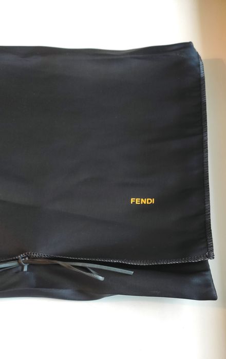 Пильник Fendi (оригінал)