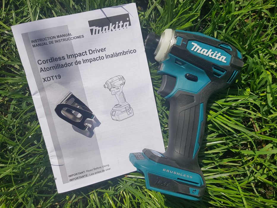 Шуруповерт імпакт акумуляторний Makita XDT19 18V LXT
