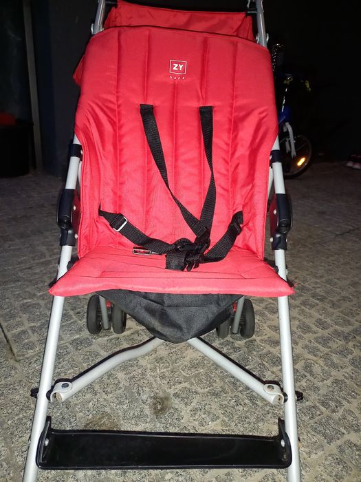 Stroller425604393426626560