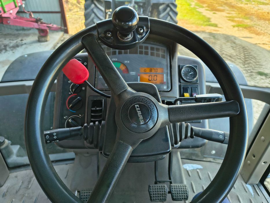 Ciągnik rolniczy Claas Ares