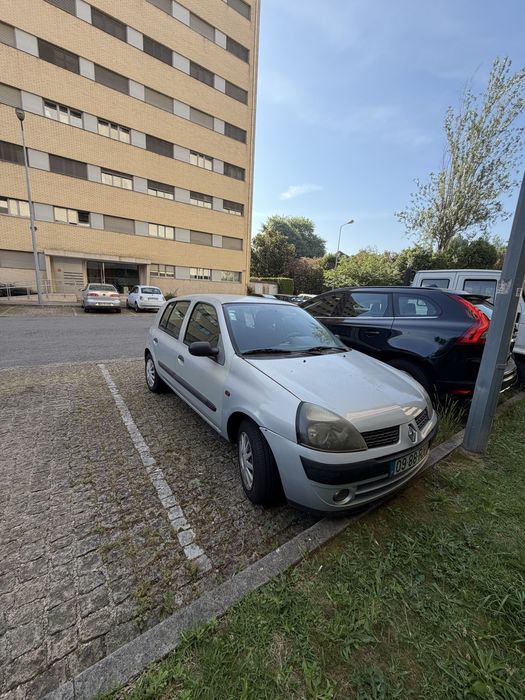 Vendo renault clio