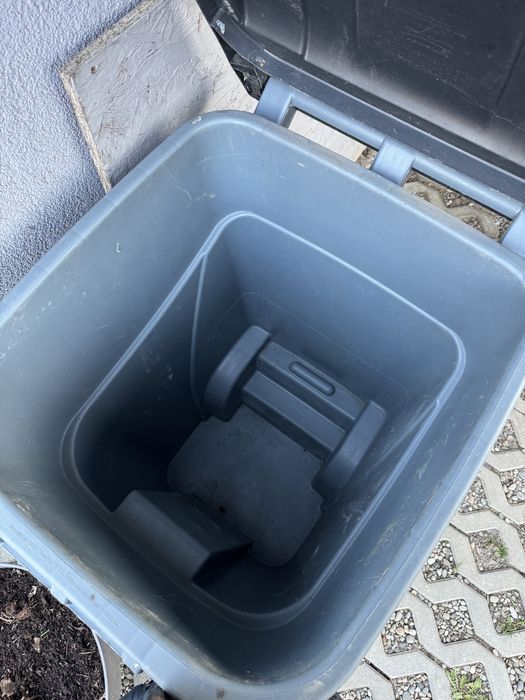 Kubel smieci 190 L nowy