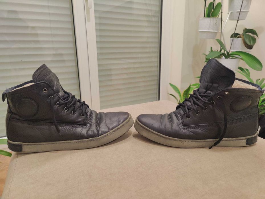 Botas em pele Blackstone tam. 43 em bom estado