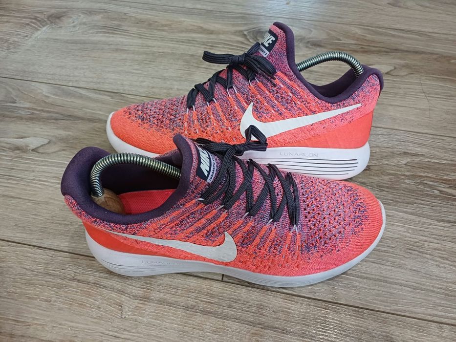 Damskie adidasy sneakersy do biegania Nike Lunarepic Flyknit 2 rozm 39.