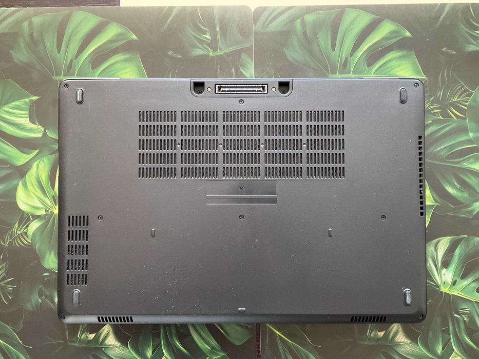 Laptop 15,6" DELL Latitude E5570,  RAM 8DB, SSD 128GB. Bateria 100%