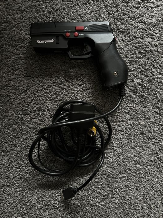 Pistola Scorpion para Playstation 1 e 2