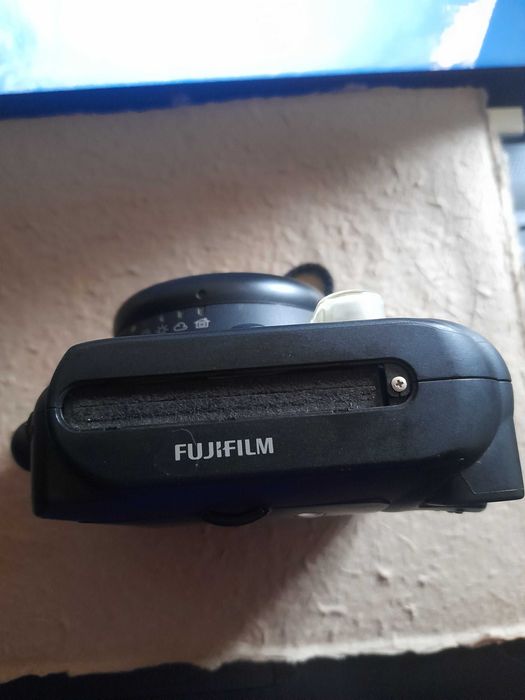 Máquina fotográfica Instax mini 8 preta