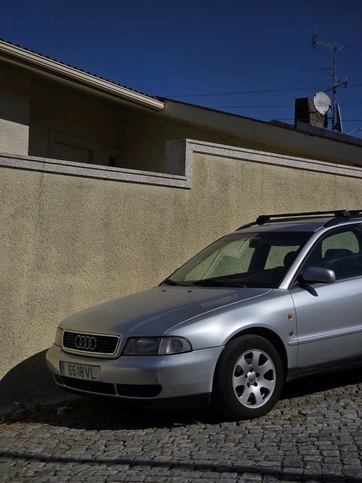 VENDO  AUDI A4 1.9tdi