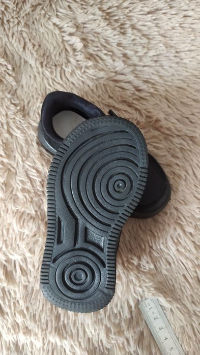 Продам дитячі кросівки. - 22 р.