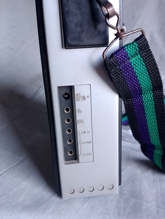 Rádio portátil Sony