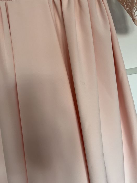 Jasnorozowa sukienka 42