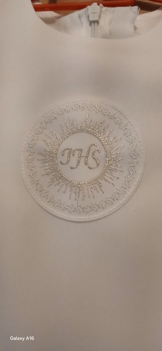 Alba komunijna z kołem.