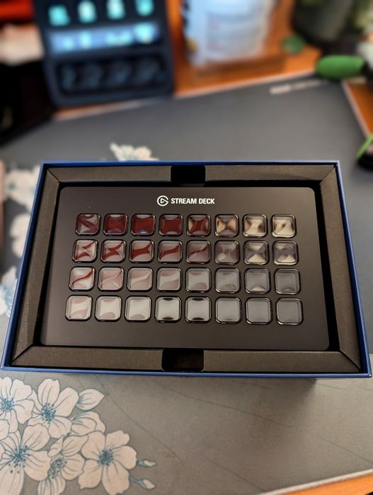 Elgato Stream Deck XL | 32 klawisze LCD | Pełen Zestaw Box | Stan BDB