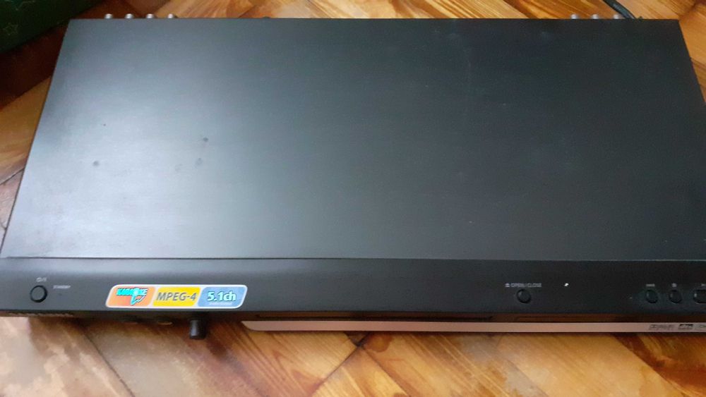 Видеомагнитофон  Samsung DVDP466 KD