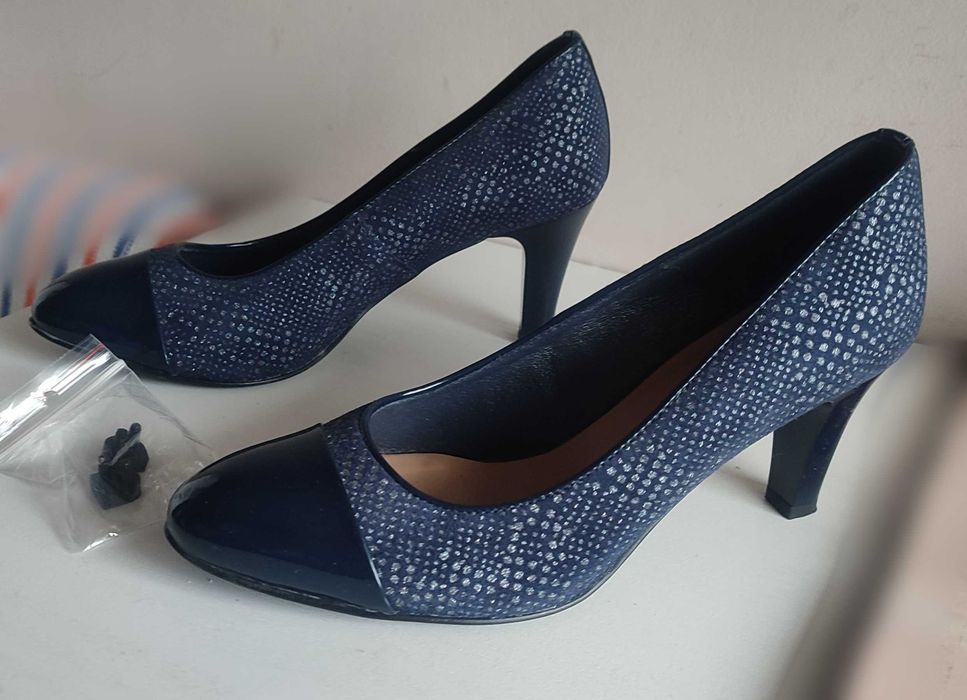 Lasocki granatowe czółenka 37 dł wkładki 23,5