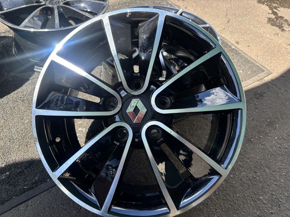 5/114.3R15 Renault диски
