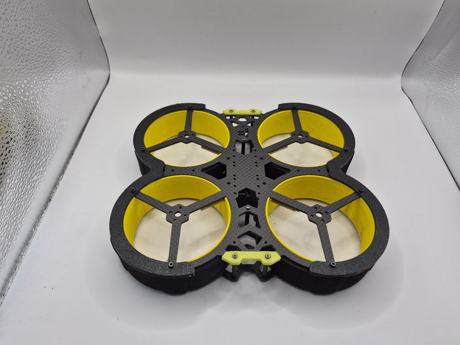 Rama do drona fpv Iflight Bumblebee 142mm x 2szt