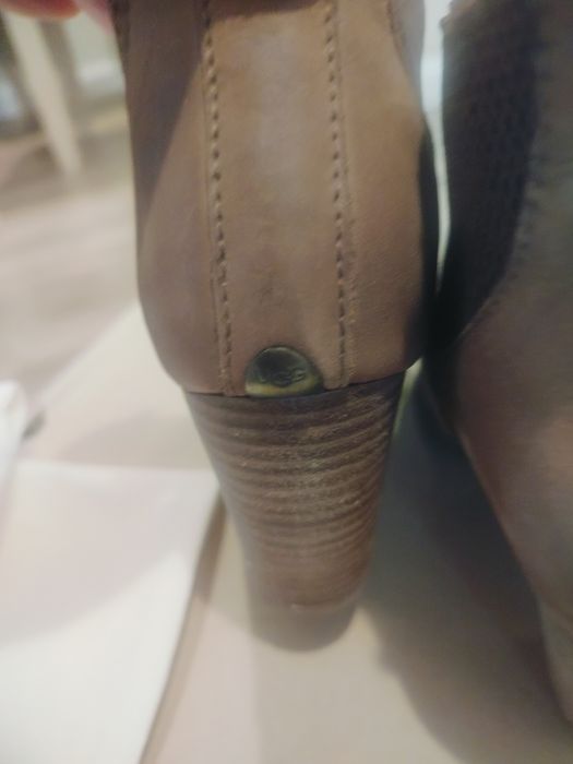 Botki Ugg na słupku, nowe bez metki, raz ubrane