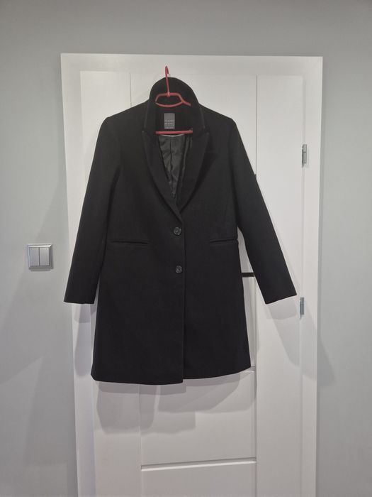 Płaszcz czarny 36-38