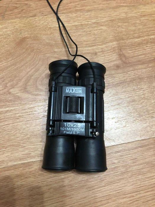 Бінокль Maxum 10x25