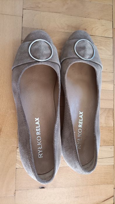 Ryłko relax buty czółenka zamszowe 38.5