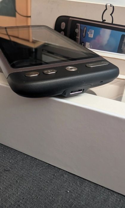 HTC desire  a8181