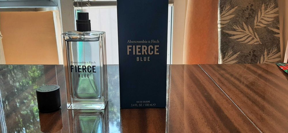 Abercrombie & Fitch Fierce blue