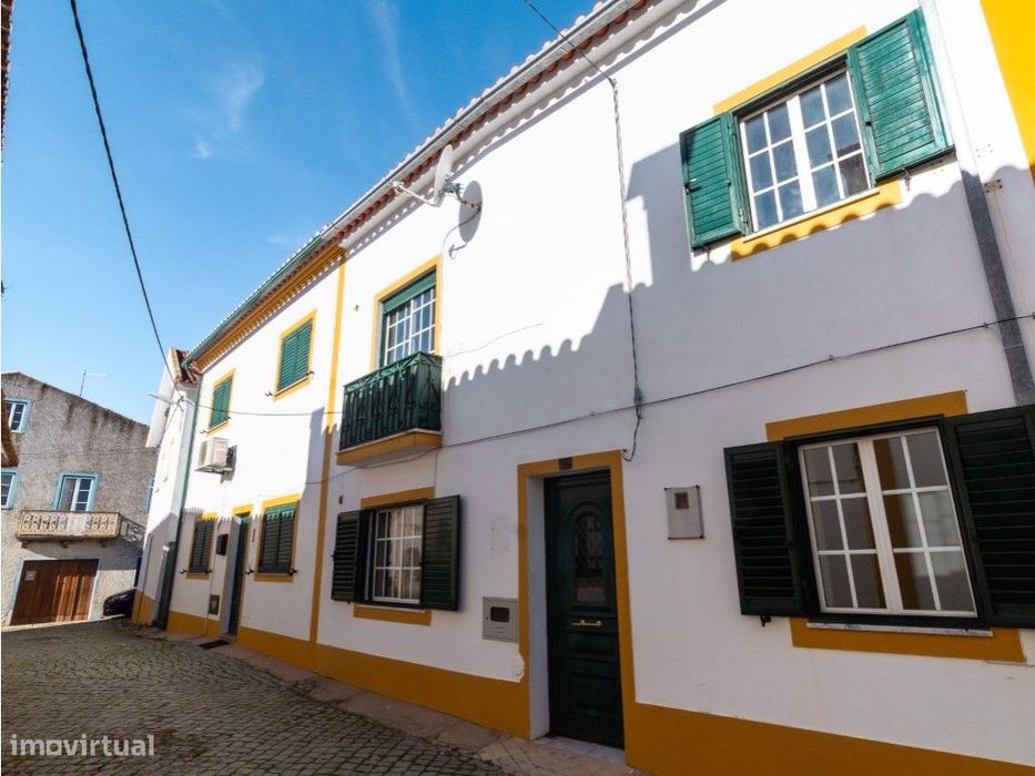 Moradia T3 no centro de Fratel