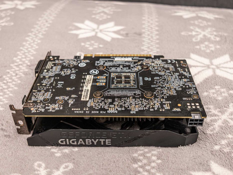 Gigabyte GeForce GTX 1650 SUPER Gaming OC 4 GB
