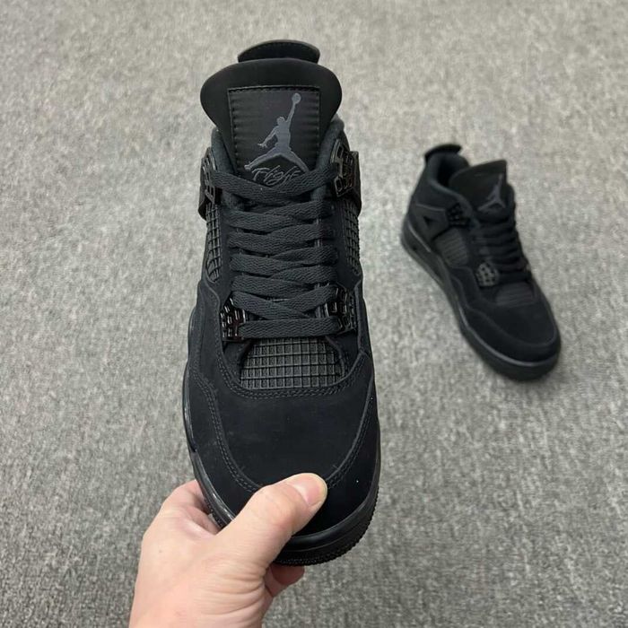 Air Jordan 4 Retro Black Cat r.40
