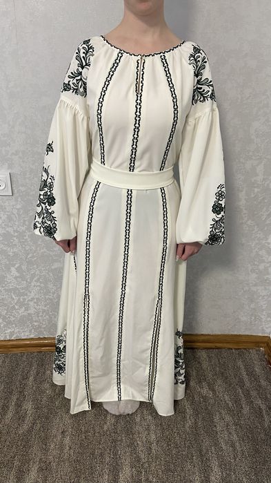 Продам вишете плаття