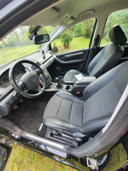 Mercedes A 180 115KM  2011 klimatyzacja partroniki grzane fotele