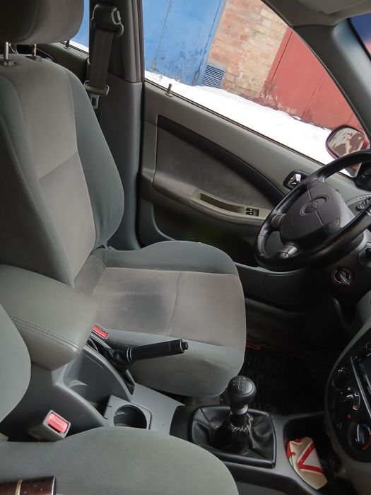 Лачетті універсал