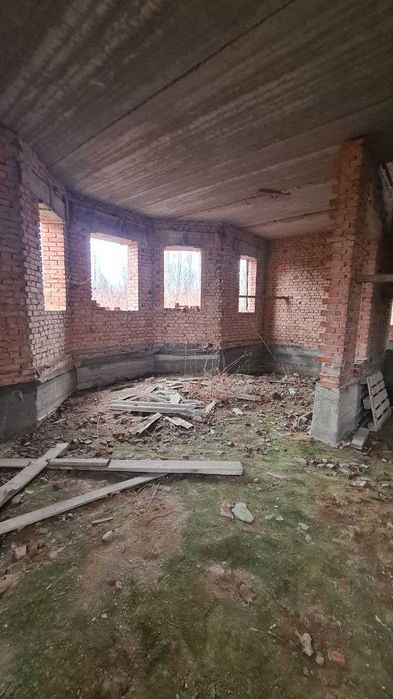 Продається будинок+земельна ділянка 10 сот.в Угриневі