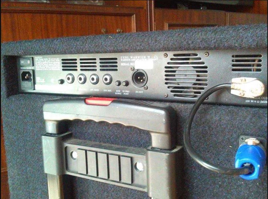 Combo Amplificador de Baixo Warwick CL ND4 150W – Made in Germany