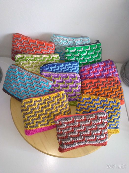 Bolsa colorida com feho