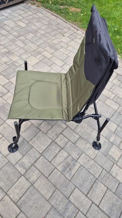 Fotel wędkarski Jaxon regulowane nogi, oparcie AK-KZH110