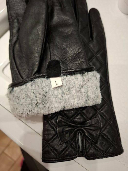 Ocieplane eleganckie rękawiczki pikowane