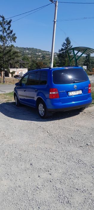 Volkswagen Touran 1.6 FSI Гарний стан 6-ступка