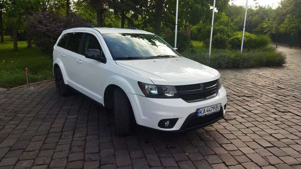 Оренда авто з водієм та без \ Оренда авто на 7 місць \ Прокат Авта
