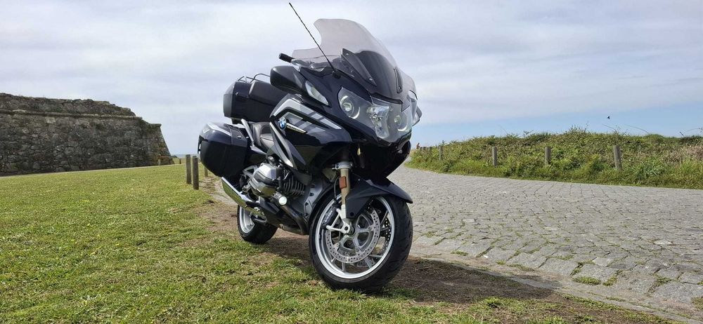 Moto BMW R 1200 RT 2017 Conforto, potência e confiança BMW numa configuração excecional.