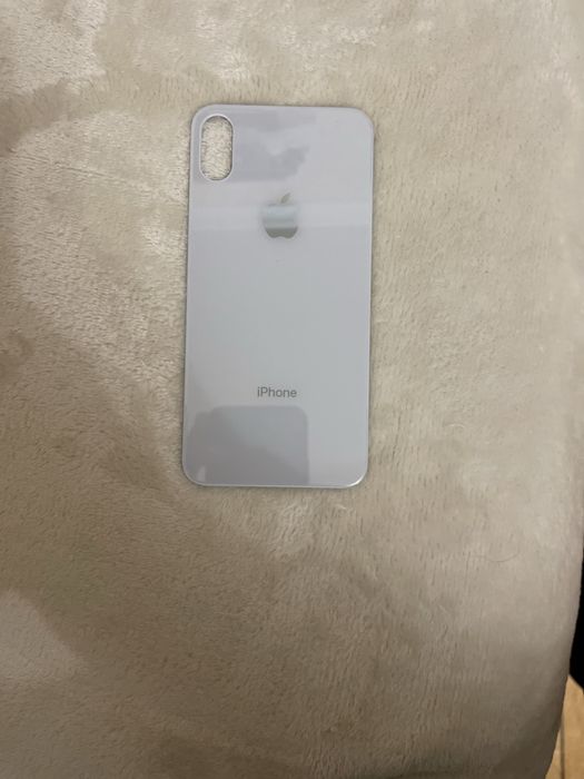 Задняя крышка на Айфон х белого цвета