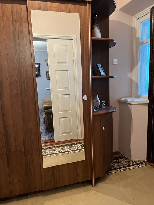 Продається будинок з земельною ділянкою 23  сотки.