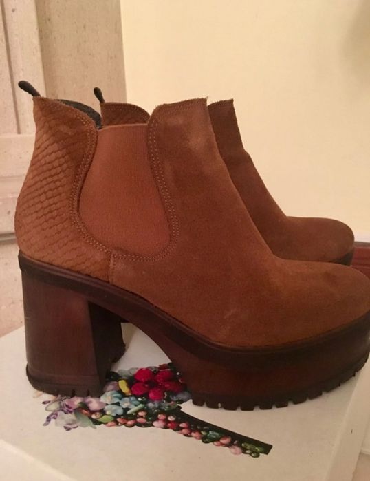 Botas plataforma Castanhas