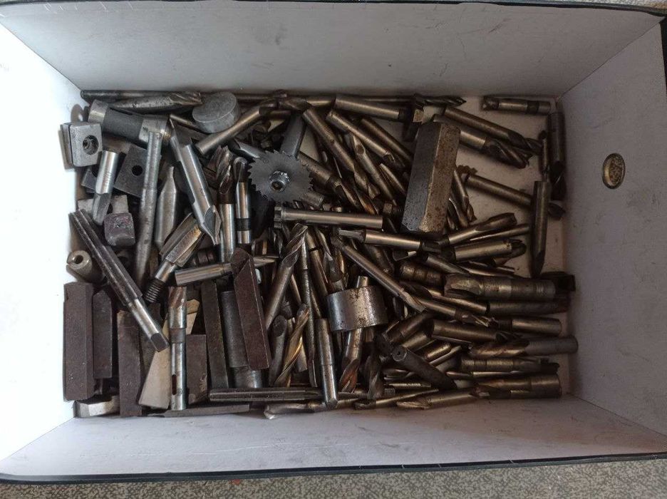 Продам инструмент для фрезерных работ