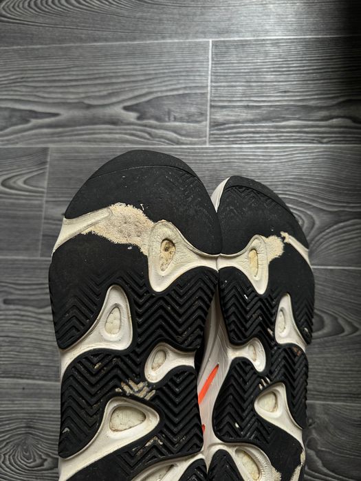 Кроссовки Adidas Yeezy Boost 700 размер по факту 42,5 стелька 27 см